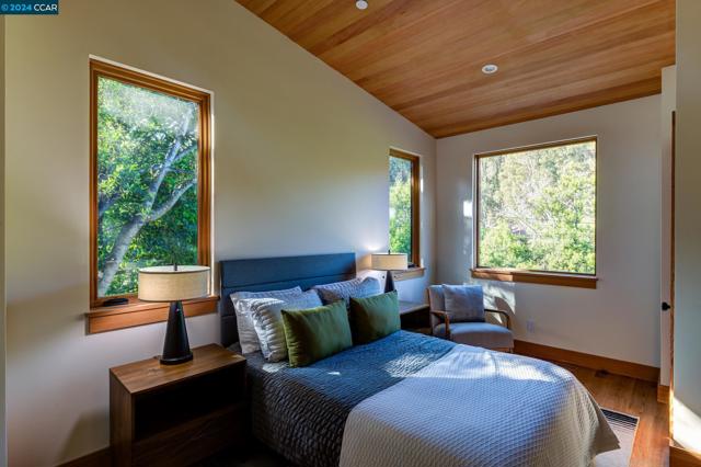 Image 10 of 30 For 5924 Park Ave