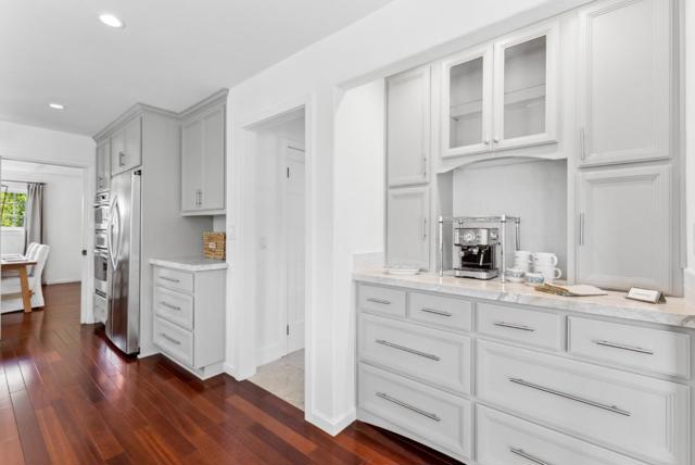2 Black Tail Lane, Monterey CA: https://media.crmls.org/mediaz/db626904-3085-4abd-a8da-99402fa8eda7.jpg