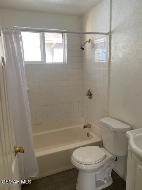 149 C Street, Port Hueneme CA: https://media.crmls.org/mediaz/db62a2d1-67f1-498b-a048-4f5dd88ff79d.jpg
