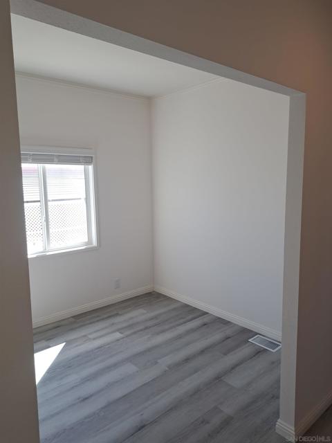 1401 El Norte Parkway, San Marcos CA: https://media.crmls.org/mediaz/db63879e-93b9-4e34-8e3b-dea483919927.jpg