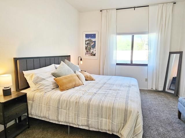 28700 Taos Court, Cathedral City CA: https://media.crmls.org/mediaz/db64c566-682b-4018-9d73-77ebba3f4409.jpg