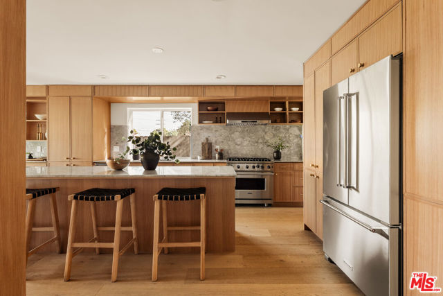 4628 Berryman, Los Angeles CA: https://media.crmls.org/mediaz/db65340a-f737-4711-b3ca-3533db397e00.jpg