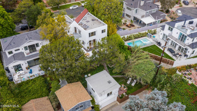 13042 Rose Ave -  HsHProd-8