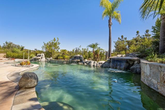 Detail Gallery Image 41 of 62 For 2216 Blossom Hill Ln, Escondido,  CA 92029 - 5 Beds | 4/1 Baths