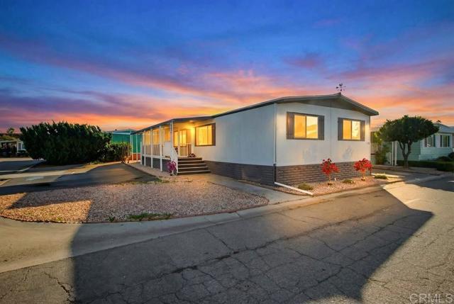 Detail Gallery Image 4 of 64 For 200 N El Camino Real #176,  Oceanside,  CA 92058 - 3 Beds | 2 Baths