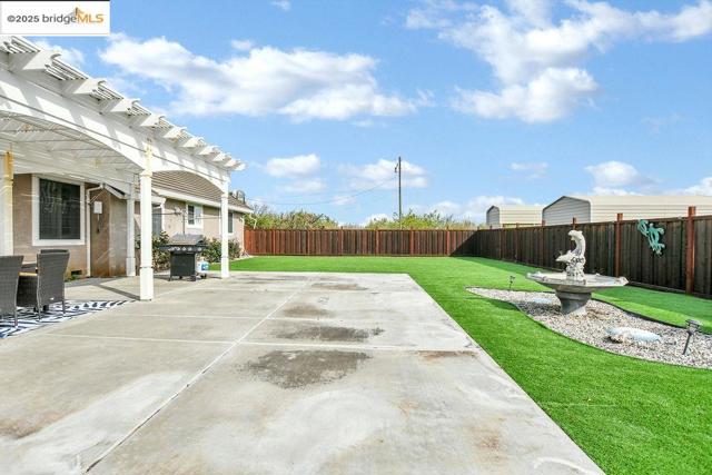 Image 22 of 57 For 6170 Sellers Ave