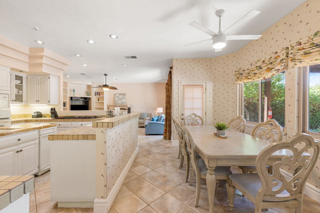 72056 Palm Haven Drive, Rancho Mirage CA: https://media.crmls.org/mediaz/db67814c-3363-4e25-956d-72952bca171a.jpg