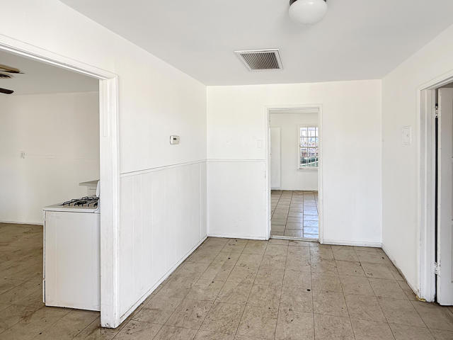 83053 Sonora Avenue, Indio CA: https://media.crmls.org/mediaz/db688bd8-410d-40d6-918c-c6304733a6a2.jpg