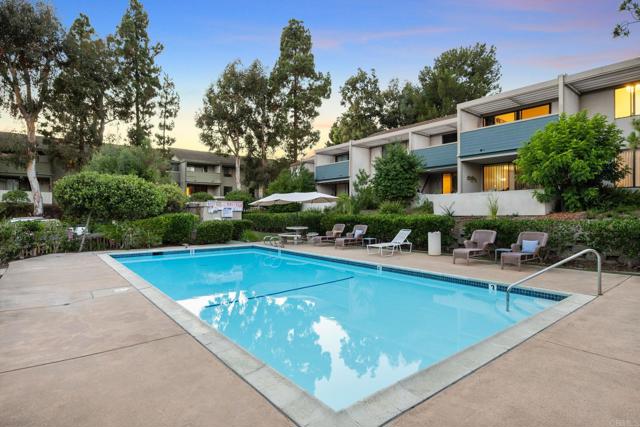 Detail Gallery Image 3 of 29 For 6214 Agee St #34,  San Diego,  CA 92122 - 2 Beds | 1/1 Baths