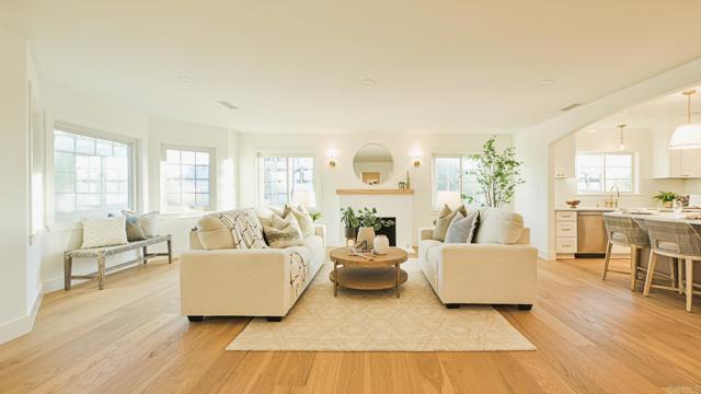 Detail Gallery Image 10 of 63 For 1045 Tarento Dr, San Diego,  CA 92107 - 4 Beds | 4 Baths