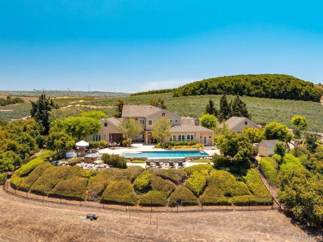 32110 Dos Ninas, Bonsall CA: https://media.crmls.org/mediaz/db69573e-d524-4e63-827b-20e42bafb3dd.jpg