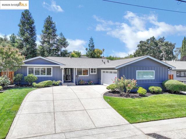 789 E Angela St, Pleasanton CA: https://media.crmls.org/mediaz/db6975f0-da12-43ef-8340-7b805f6d5377.jpg