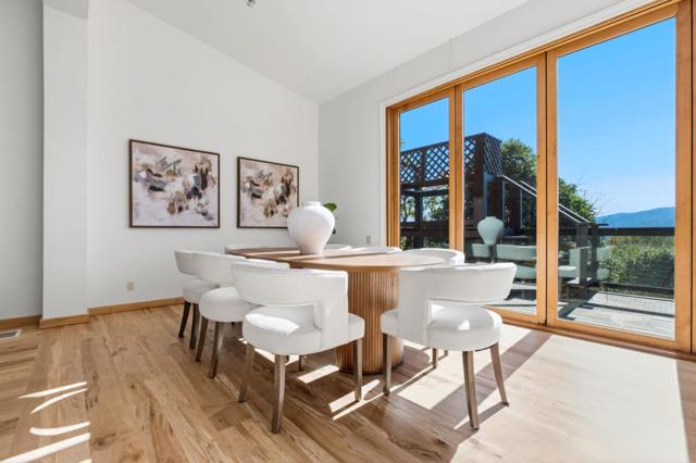 711 W California Way, Redwood City CA: https://media.crmls.org/mediaz/db69ddc6-a04e-499e-b85f-445a9462e3c8.jpg