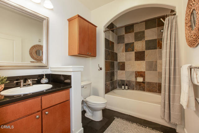 Detail Gallery Image 16 of 22 For 840 E Green St #220,  Pasadena,  CA 91101 - 2 Beds | 2 Baths