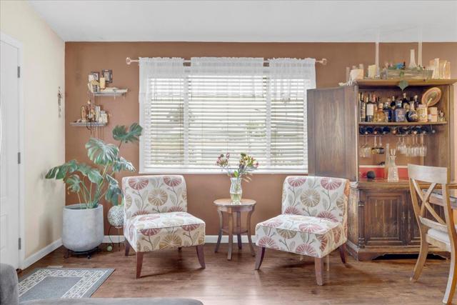 20 Russell Rd Street, Salinas CA: https://media.crmls.org/mediaz/db6a5368-5e08-44b5-ad8d-9eefde676956.jpg