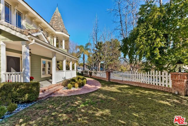3827 Castle View Drive photo 7