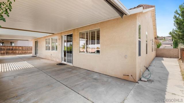28371 Evening Star Dr, Menifee CA: https://media.crmls.org/mediaz/db6c0d8c-4b87-4792-8eb9-91a1246a6a0c.jpg
