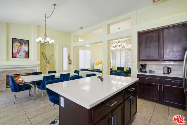 69730 Mccallum Way, Cathedral City CA: https://media.crmls.org/mediaz/db6d5fa4-04e6-4864-ad98-27cd11429337.jpg
