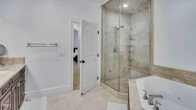 1929 Lyans Drive, La Canada Flintridge CA: https://media.crmls.org/mediaz/db6dab6d-ff58-4f94-ad9c-ef705c35c985.jpg