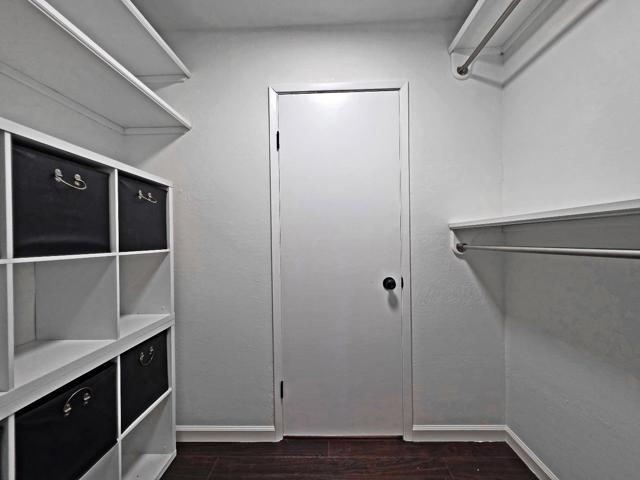 980 Kiely Boulevard, Santa Clara CA: https://media.crmls.org/mediaz/db6e3c6c-7e9a-40f8-a73d-f37e47d65ac2.jpg