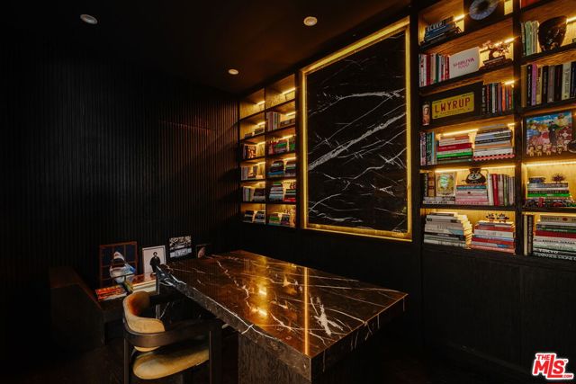 Image 7 of 28 For 537 Alta Vista Boulevard