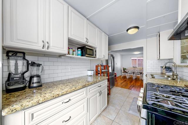 Image 2 of 28 For 2326 32nd Street