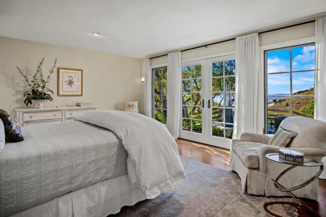 196 Laurel Drive, Carmel Valley CA: https://media.crmls.org/mediaz/db6fd6c7-8ec1-49ba-b2e6-9fecfd2a4214.jpg