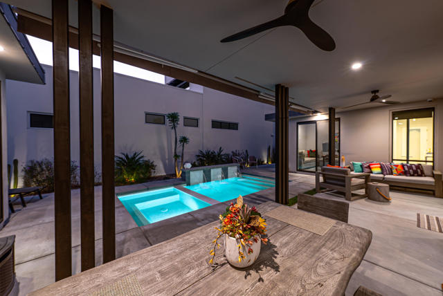 1345 Vue Place, Palm Springs, CA 92262