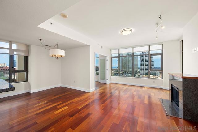 700 W E Street, San Diego CA: https://media.crmls.org/mediaz/db70de83-e21e-44ed-bd61-5bd4519e552a.jpg