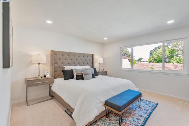 3856 Jacana Lake Ct, Fremont CA: https://media.crmls.org/mediaz/db71357b-237c-451b-ba58-373c6291bae4.jpg
