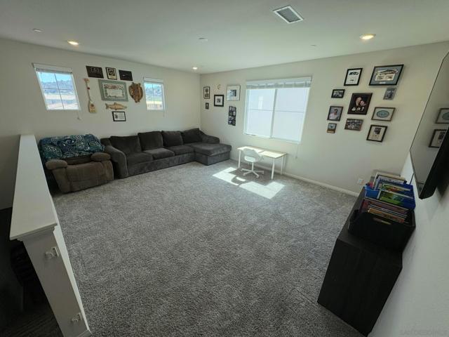 28223 Citrus Ct, Valley Center CA: https://media.crmls.org/mediaz/db721a07-5631-4130-bf48-84ed4c422851.jpg