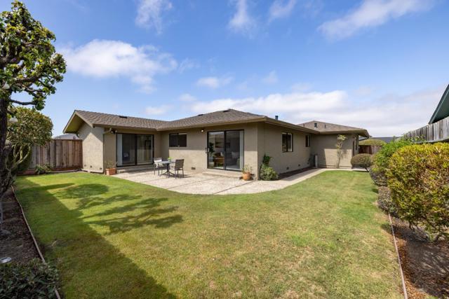 981 Sierra Madre Drive, Salinas CA: https://media.crmls.org/mediaz/db72d316-ad9b-4197-99f0-4fd6e5869e10.jpg