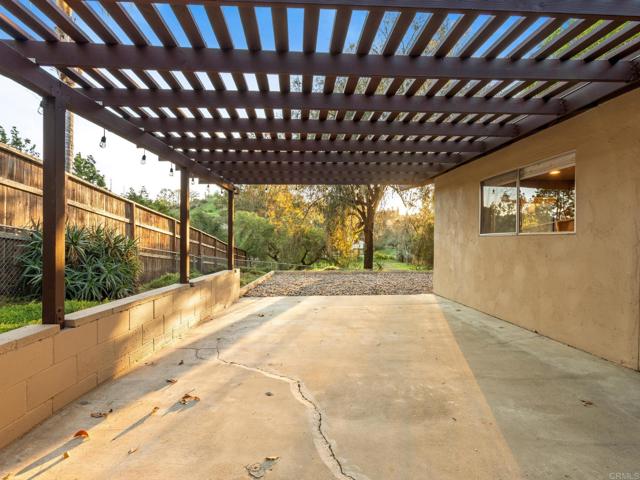 Detail Gallery Image 40 of 53 For 1130 Pebble Springs Ln, Escondido,  CA 92026 - 3 Beds | 2 Baths