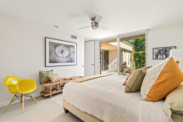 260 Desert Lakes Drive, Palm Springs, CA 92264