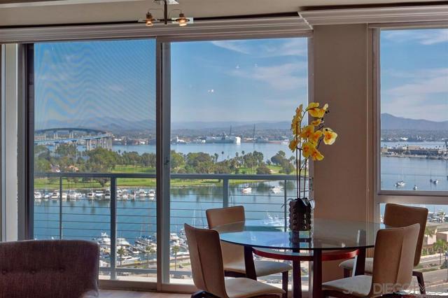 1720 Avenida Del Mundo, Coronado CA: https://media.crmls.org/mediaz/db748a5a-35dd-4f3b-ae55-a8cdbebdb053.jpg