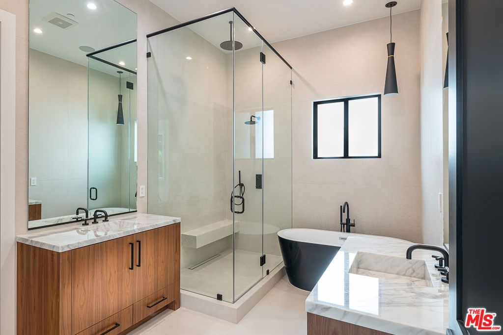 MLS #26870997 image #16