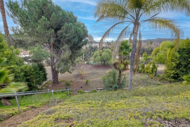 Detail Gallery Image 38 of 55 For 5413 Fairgreen Way, Bonsall,  CA 92003 - 3 Beds | 3 Baths