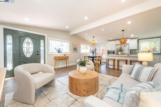 697 Lakewood Dr, Sunnyvale CA: https://media.crmls.org/mediaz/db76127a-e7f5-4365-9a45-f630f4d2d902.jpg