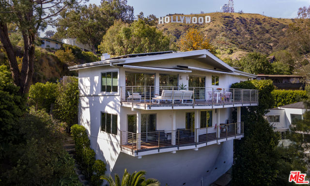 6150 Mulholland Highway, Los Angeles CA: https://media.crmls.org/mediaz/db766143-3755-4671-a520-8438c05f9fbb.jpg