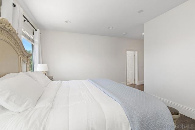10237 Paseo De Linda, San Diego CA: https://media.crmls.org/mediaz/db773c63-0eb8-4322-9e80-d50f978c52cd.jpg