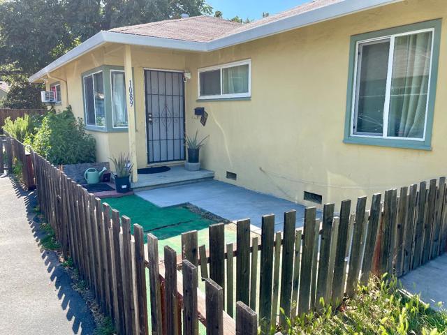 1085 N 4th Street, San Jose CA: https://media.crmls.org/mediaz/db775f4e-3690-4cd4-9f9d-76de2cb73af0.jpg