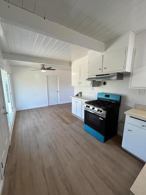 452 Vallejo Street, Salinas CA: https://media.crmls.org/mediaz/db77f0d4-813a-4754-9ffc-2c9c157ac2f1.jpg