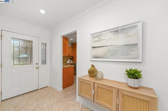 6701 Taffy Ct, Pleasanton CA: https://media.crmls.org/mediaz/db782e5f-17b7-485f-bcbe-ddc39c9728ea.jpg