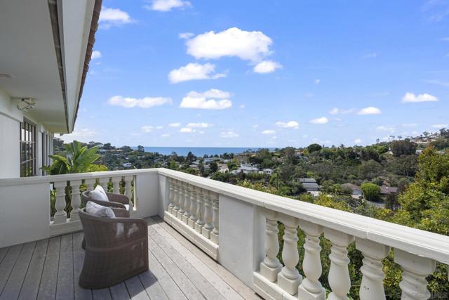 6404 La Jolla Scenic Drive S, La Jolla CA: https://media.crmls.org/mediaz/db786cb4-37f3-42f1-9c9a-ab206c641687.jpg