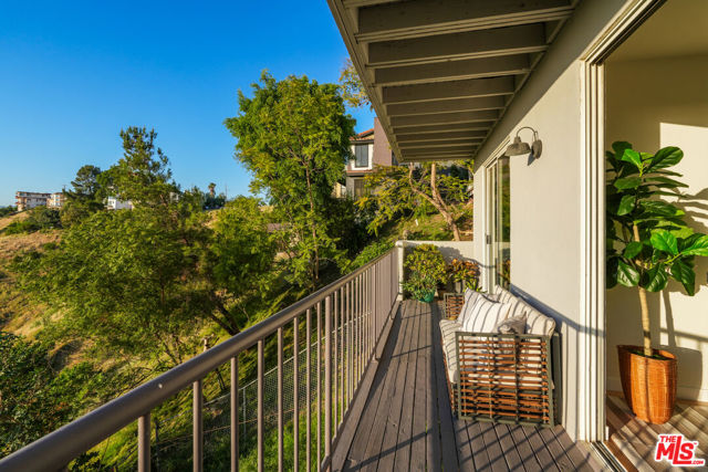 Image 32 of 46 For 628 Etta Street