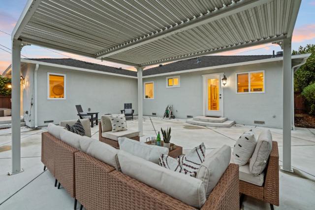 631 Wilson Court, Santa Clara CA: https://media.crmls.org/mediaz/db797cd1-c9ee-41f9-abab-efd5efd87310.jpg