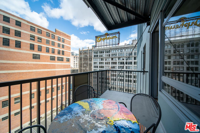 849 S Broadway, Los Angeles CA: https://media.crmls.org/mediaz/db79e897-16f0-46d6-a4ac-1886825b4a75.jpg