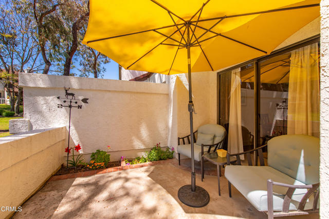 1404 Calle Lozano, Camarillo CA: https://media.crmls.org/mediaz/db7ad126-c757-482a-bb22-e86be36c38df.jpg