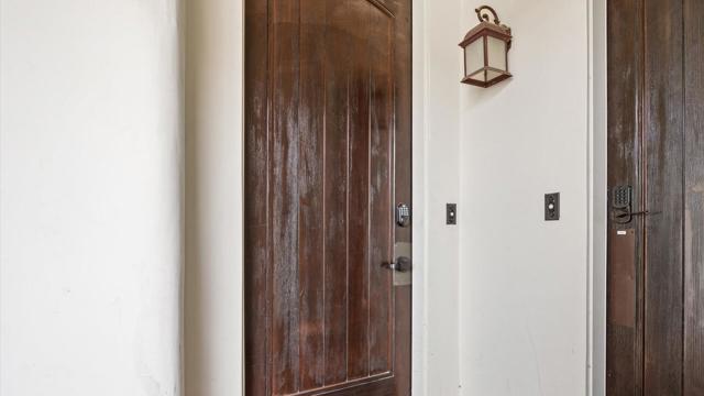 48649 Classic Drive, La Quinta CA: https://media.crmls.org/mediaz/db7ad3d0-5b20-48b0-9aad-89ed3cc18bfd.jpg