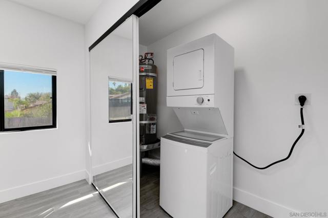 3443 Golden View Ter, Lemon Grove CA: https://media.crmls.org/mediaz/db7b4911-20f1-47f7-99d0-aa12f8f37a97.jpg